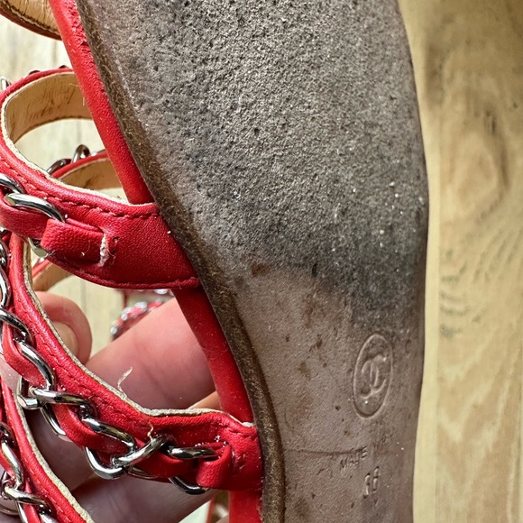 CHANEL Chain Sandals - Picture 7 of 16